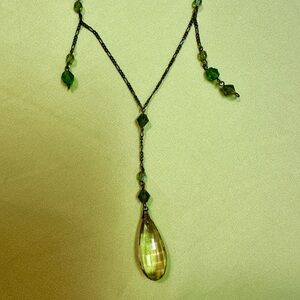 Elegant Green Pendant Necklace